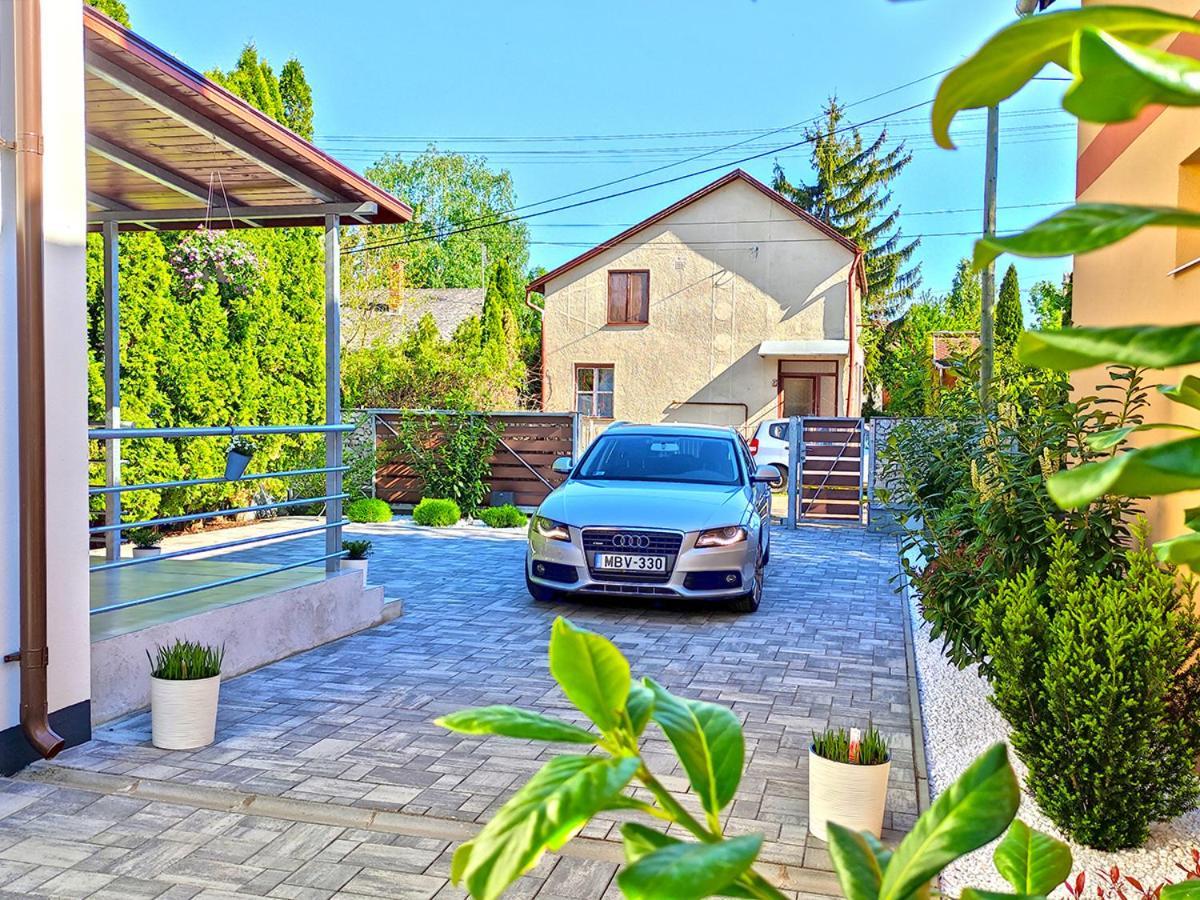 White Stone Apartman Hajdúszoboszló Zewnętrze zdjęcie