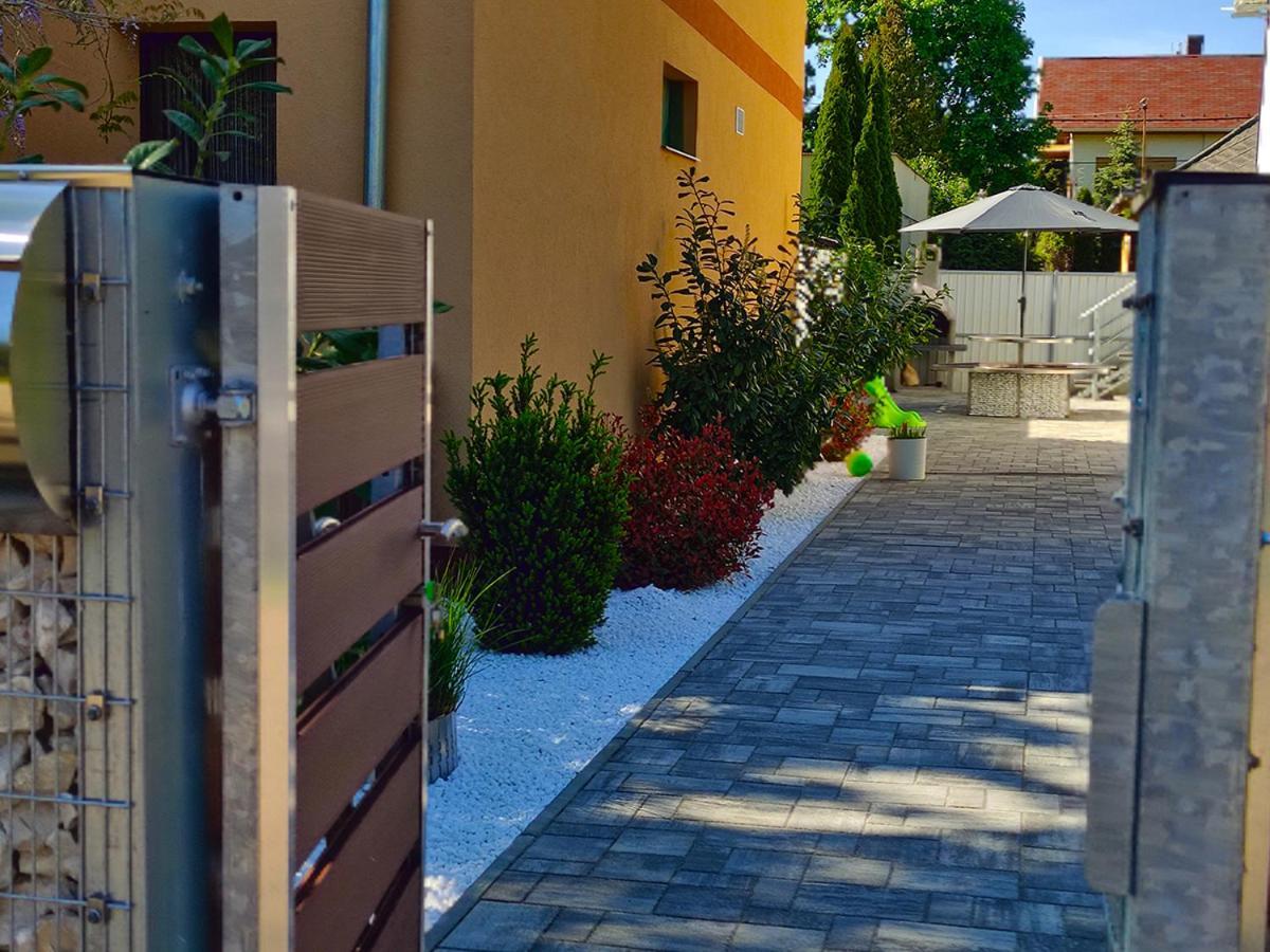 White Stone Apartman Hajdúszoboszló Zewnętrze zdjęcie