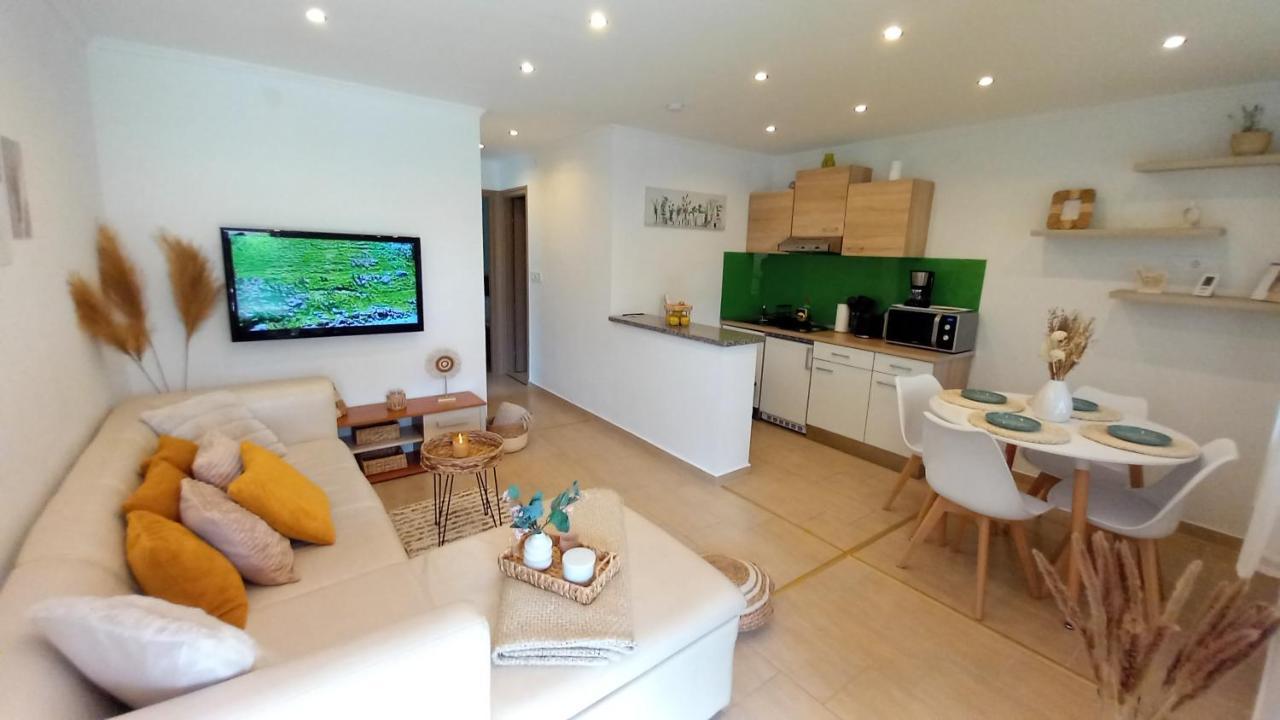White Stone Apartman Hajdúszoboszló Zewnętrze zdjęcie